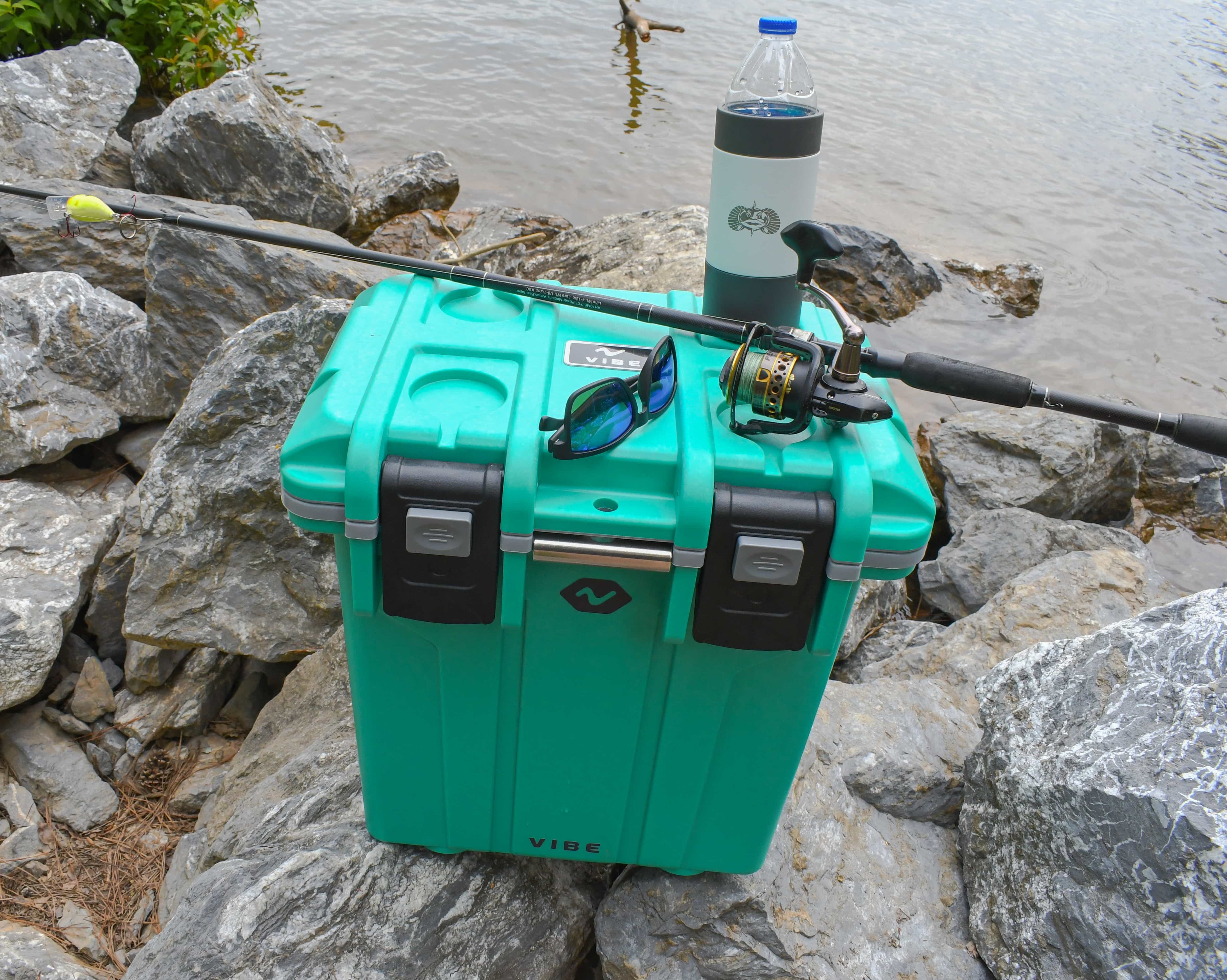 Vibe Kayaks 20 Quart Cooler